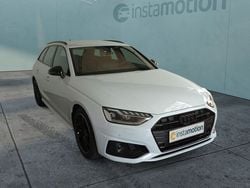 Weiß Gebraucht 2023 Audi A4 Advanced Kombi | 38.640 €