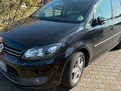 Blau Gebraucht 2011 VW Touran Van / Kleinbus | 7.499 € (Teuer)