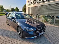 Blau Gebraucht 2020 Mercedes E220 Kombi | 30.750 € (Fairer Preis)