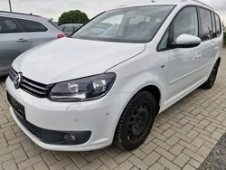 Weiß Gebraucht 2014 VW Touran Cup Van / Kleinbus | 8.950 € (Guter Preis)