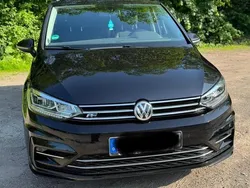 Schwarz Gebraucht 2018 VW Touran R-line Van / Kleinbus | 20.499 € (Guter Preis)