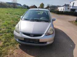 Silber Gebraucht 2003 Honda Jazz Kleinwagen | 450 €