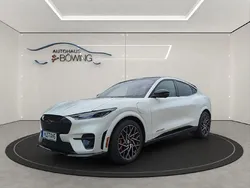Starweiß metallic Gebraucht 2022 Ford Mustang Mach-E GT Extended Range SUV | 51.990 €