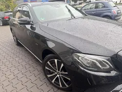 Schwarz Gebraucht 2019 Mercedes E300 Kombi | 21.999 € (Fairer Preis)