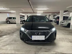 Schwarz Gebraucht 2020 Hyundai Ioniq Premium Limousine | 18.900 € (Etwas zu teuer)