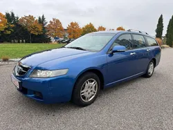 Blau Gebraucht 2004 Honda Accord Comfort Kombi | 2.950 €