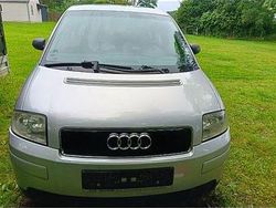 Grau Gebraucht 2001 Audi A2 Kleinwagen | 1.800 € (Guter Preis)