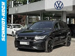 Deep black perleffekt Gebraucht 2023 VW Tiguan R-line SUV | 44.990 €