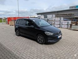 Schwarz Gebraucht 2019 VW Touran IQ Drive Van / Kleinbus | 21.500 € (Superpreis)