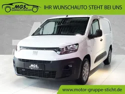 Weiss (549) Gebraucht 2022 Fiat Doblò Van / Kleinbus | 25.290 €
