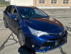 Blau Gebraucht 2017 Toyota Avensis Edition-S Kombi | 14.500 € (Fairer Preis)