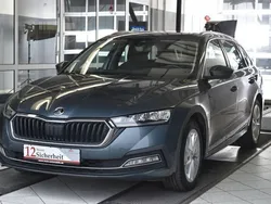 Grau Gebraucht 2021 Skoda Octavia First Edition Kombi | 19.740 € (Fairer Preis)