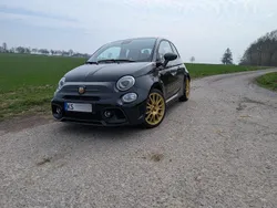 Schwarz Gebraucht 2024 Abarth 695 Kleinwagen | 29.990 € (Teuer)