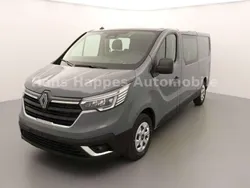 Schiefer grau uni Neu 2024 Renault Trafic Van | 33.990 € (Teuer)