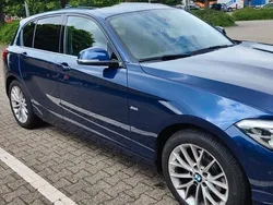 Blau Gebraucht 2017 BMW 120 Sport Line Kleinwagen | 16.999 € (Guter Preis)