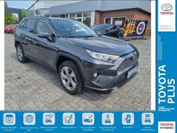 Marlingrau metallic Gebraucht 2020 Toyota RAV4 Hybrid Plus SUV | 31.990 € (Fairer Preis)