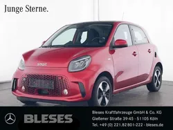 Karosserie in cadmium red () Gebraucht 2023 Smart ForFour Passion Exclusive Limousine | 17.900 €