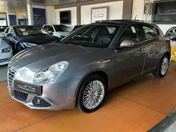 Grey metallic Gebraucht 2011 Alfa Romeo Giulietta Super Kleinwagen | 8.290 € (Etwas zu teuer)
