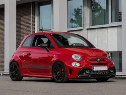 Rot Gebraucht 2015 Abarth 595 Competizione Kleinwagen | 20.499 €