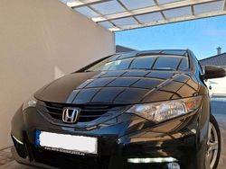 Schwarz Gebraucht 2014 Honda Civic Lifestyle Kombi | 8.600 € (Etwas zu teuer)