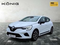 Weiß Gebraucht 2022 Renault Clio V Equilibre Limousine | 14.997 € (Etwas zu teuer)