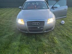 Grau Gebraucht 2004 Audi A6 Limousine | 4.650 € (Etwas zu teuer)