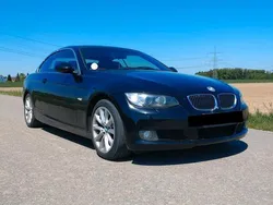Schwarz Gebraucht 2009 BMW 325 Cabriolet Cabrio | 8.100 € (Fairer Preis)