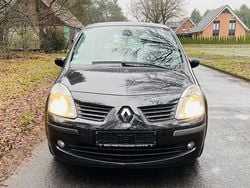 Schwarz Gebraucht 2006 Renault Modus Van / Kleinbus | 1.999 € (Fairer Preis)