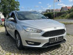 Silber Gebraucht 2015 Ford Focus Trend Kombi | 4.200 € (Guter Preis)