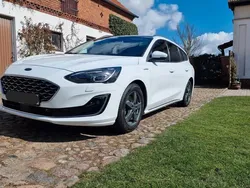 Weiß Gebraucht 2019 Ford Focus Vignale Kombi | 17.200 € (Fairer Preis)
