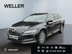 Blackmagic perleffekt (schwarz) Gebraucht 2022 Skoda Superb Kombi | 22.480 € (Superpreis)