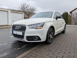 Weiß Gebraucht 2010 Audi A1 Attraction Kleinwagen | 6.300 € (Fairer Preis)