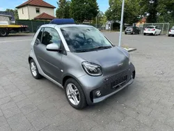 Cool silver Gebraucht 2020 Smart ForTwo Electric Drive Cabrio | 11.990 € (Fairer Preis)
