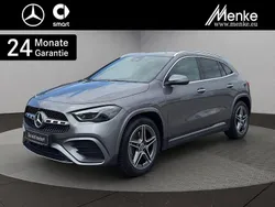 Grau Gebraucht 2024 Mercedes GLA200 AMG SUV | 43.980 € (Fairer Preis)