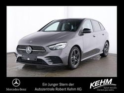 Grau Gebraucht 2024 Mercedes B200 Premium Van / Kleinbus | 33.990 € (Fairer Preis)