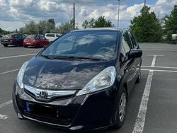Schwarz Gebraucht 2013 Honda Jazz Hybrid Kleinwagen | 8.300 €