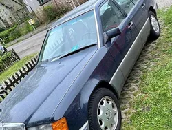Gebraucht 1991 Mercedes E250 Limousine | 7.299 €