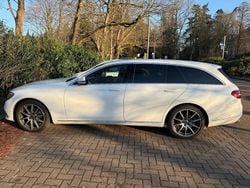 Weiß Gebraucht 2017 Mercedes E220 Kombi | 18.600 € (Etwas zu teuer)