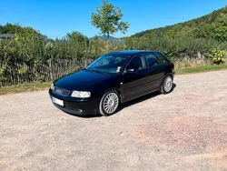 Schwarz Gebraucht 2002 Audi A3 Sport Limousine | 2.999 € (Etwas zu teuer)