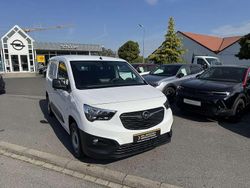 Jade weiss/arktis weiss Gebraucht 2019 Opel Combo Selection Van / Kleinbus | 12.450 € (Etwas zu teuer)