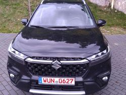 Cosmic black pearl metallic Gebraucht 2022 Suzuki SX4 S-Cross Comfort+ SUV | 19.890 €