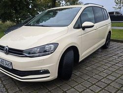 Gelb Gebraucht 2019 VW Touran Van / Kleinbus | 16.490 € (Guter Preis)