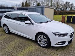 Weiß Gebraucht 2021 Opel Insignia Innovation Kombi | 12.999 € (Fairer Preis)