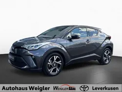 Grey metallic/ black Gebraucht 2023 Toyota C-HR Team SUV | 27.990 € (Fairer Preis)