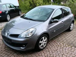 Grau Gebraucht 2008 Renault Clio III Limousine | 899 € (Fairer Preis)