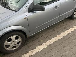Blau Gebraucht 2005 Opel Astra Kombi | 400 € (Superpreis)