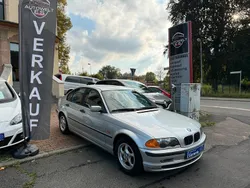 Silber Gebraucht 2001 BMW 318 Limousine | 3.999 €