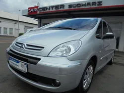 Grau Gebraucht 2005 Citroën Xsara Picasso Exclusive Van / Kleinbus | 3.499 € (Etwas zu teuer)
