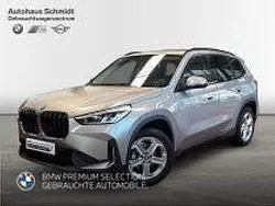 Spacesilber Gebraucht 2024 BMW X1 Comfort Edition SUV | 35.590 € (Superpreis)