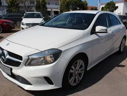 Calcitweiss unilack Gebraucht 2016 Mercedes A180 Limousine | 13.995 € (Fairer Preis)